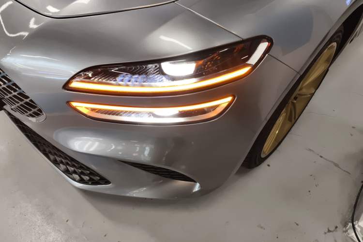 Used Genesis G70 2024 2.0T Hunter Model Rear-Drive Luxury Edition Shooting Brake Left Front Headlight