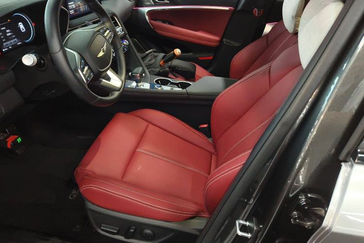 Used Genesis G70 2024 2.0T Hunter Model Rear-Drive Luxury Edition Shooting Brake Left Front Seat