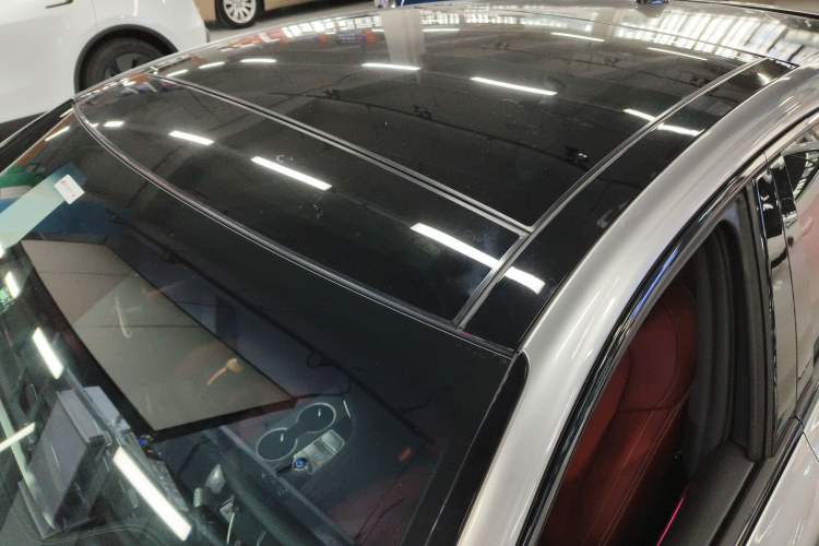 Used Genesis G70 2024 2.0T Hunter Model Rear-Drive Luxury Edition Shooting Brake Roof