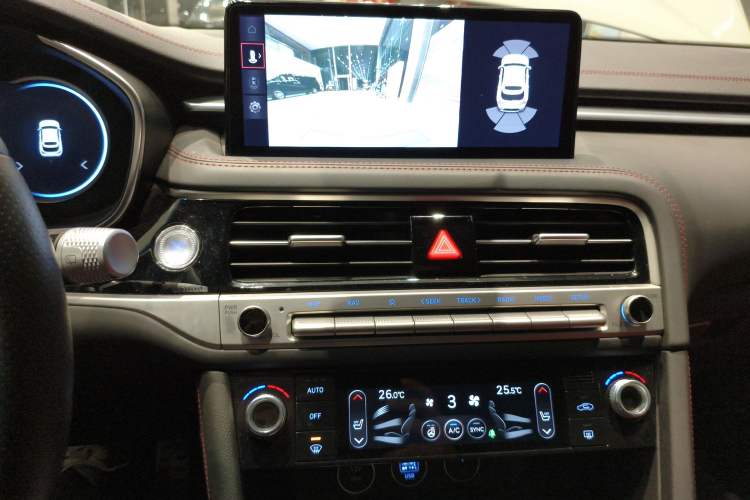 Used Genesis G70 2024 2.0T Hunter Model Rear-Drive Luxury Edition Shooting Brake Audio And AC Panel