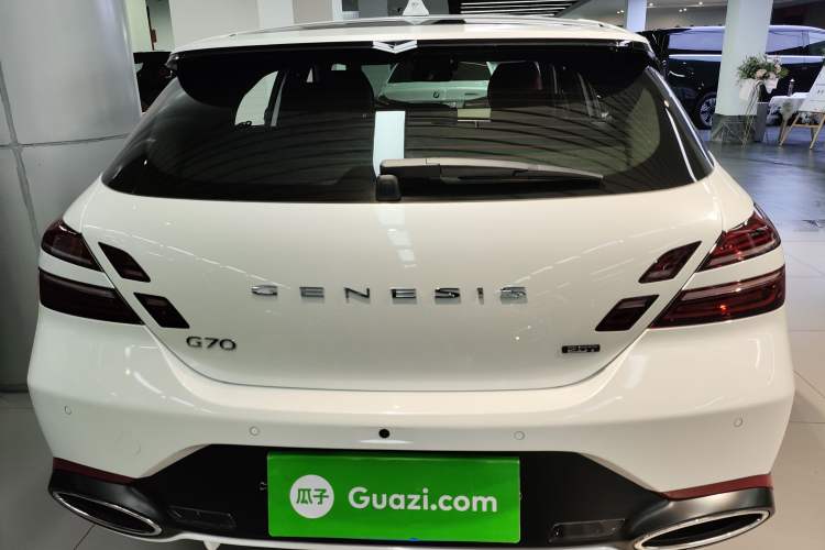 Used Genesis G70 2024 2.0T Hunter Model Rear-Drive Luxury Edition Shooting Brake Exterior 4