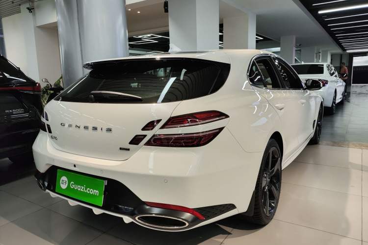 Used Genesis G70 2024 2.0T Hunter Model Rear-Drive Luxury Edition Shooting Brake Exterior 5