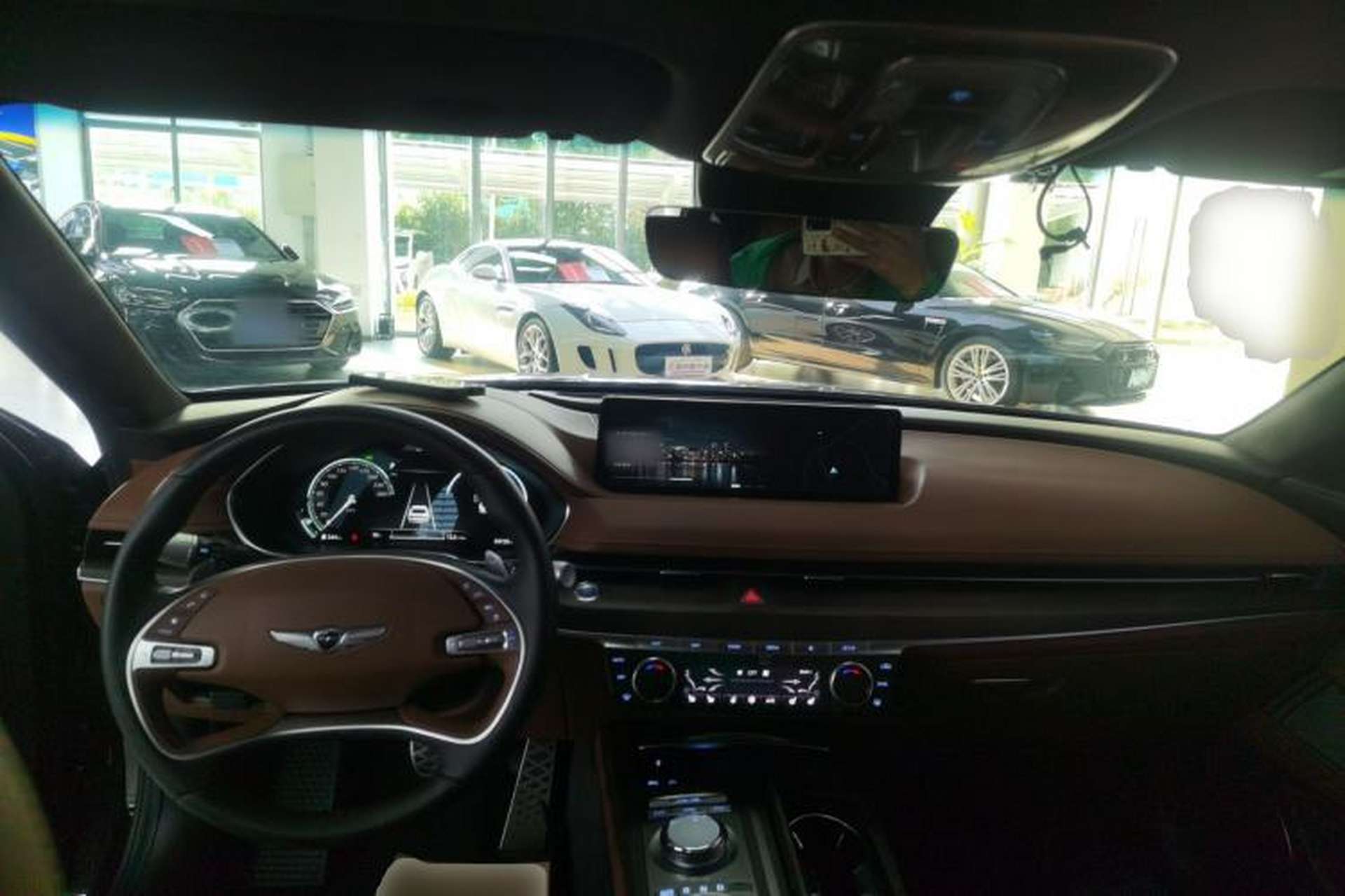 Used Genesis G80 2023 2.5T Rear-Drive Flagship Edition Center Console