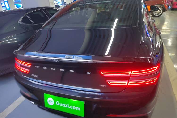 Used Genesis G80 2021 2.5T Rear-Drive Luxury Edition Exterior 4