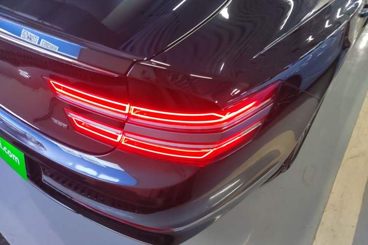 Used Genesis G80 2021 2.5T Rear-Drive Luxury Edition Exterior 6