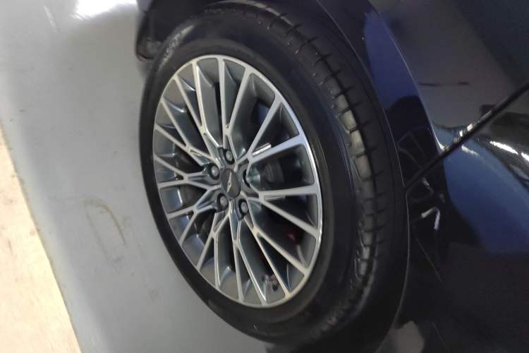 Used Genesis G80 2021 2.5T Rear-Drive Luxury Edition Exterior 8