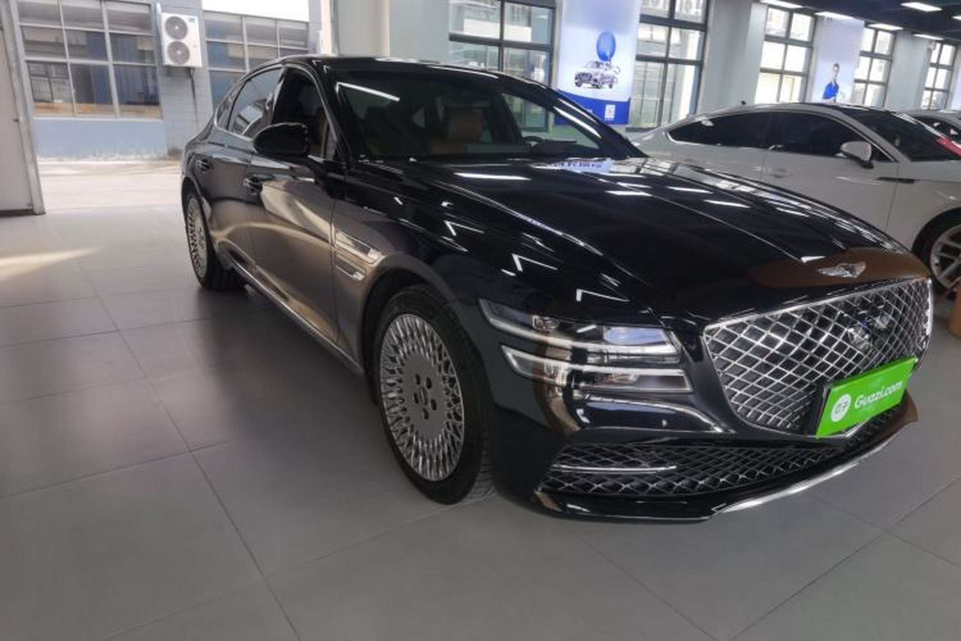 Used Genesis G80 2023 2.5T Rear-Drive Flagship Edition Front Right 45 Deg