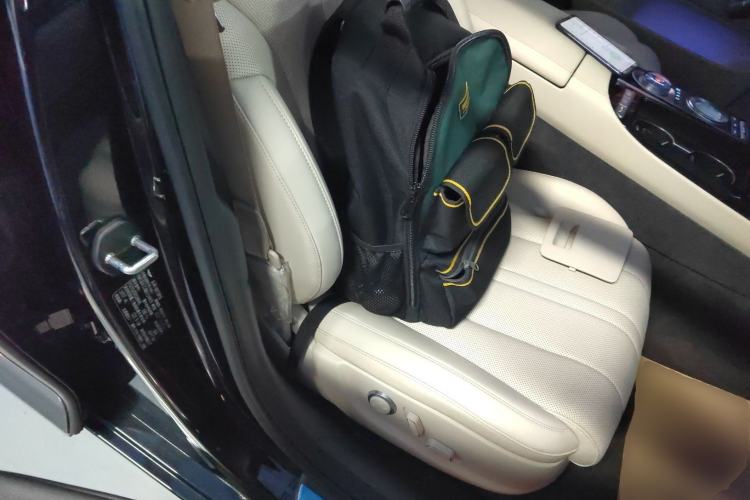 Used Genesis G80 2021 2.5T Rear-Drive Luxury Edition Right Front Seat