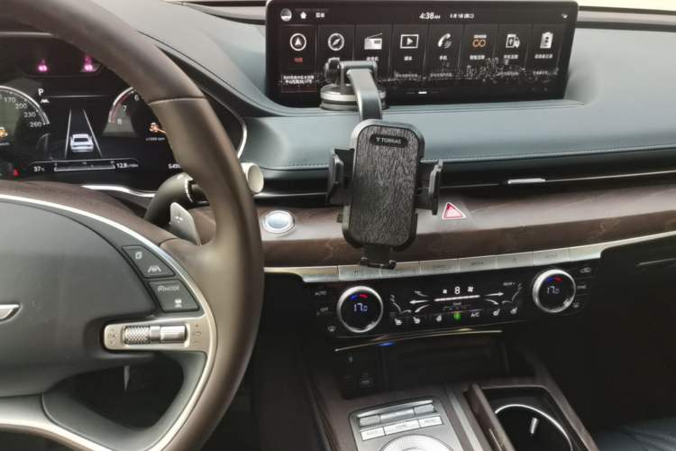 Used Genesis G80 2021 2.5T Rear-Drive Luxury Edition Audio And AC Panel
