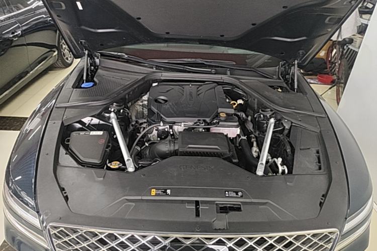 Used Genesis G80 2021 2.5T Rear-Drive Flagship Edition Engine Bay