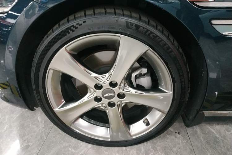 Used Genesis G80 2021 2.5T Rear-Drive Flagship Edition Exterior 5