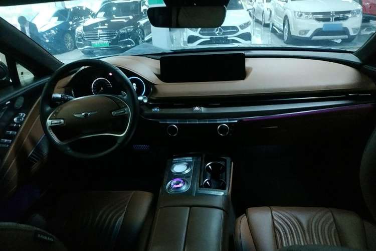 Used Genesis G80 2021 2.5T Rear-Drive Flagship Edition Interior 3