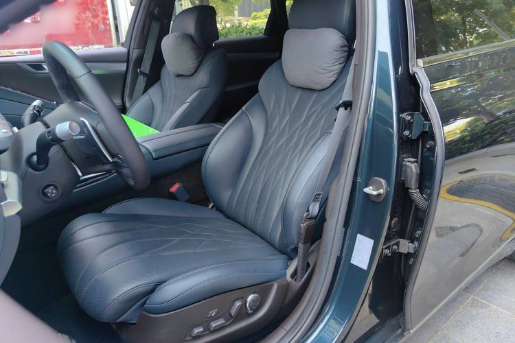 Used Genesis G80 2021 2.5T Rear-Drive Luxury Edition Left Front Seat