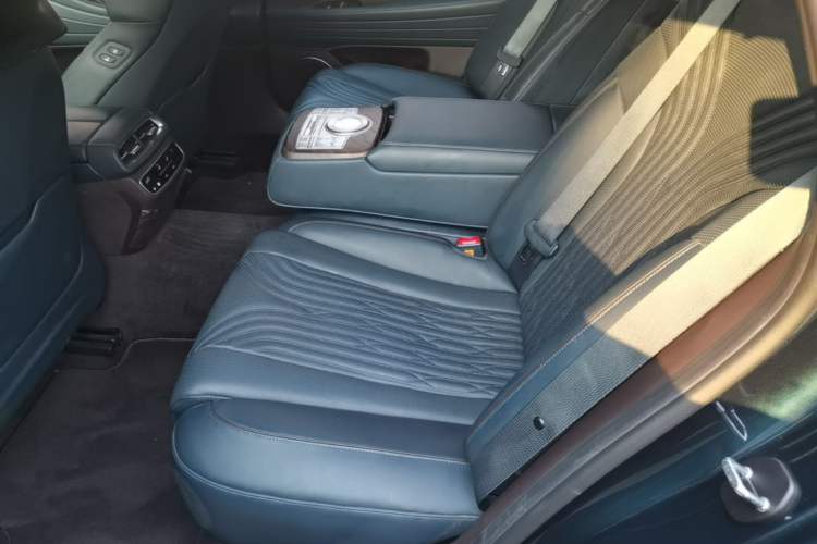 Used Genesis G80 2021 2.5T Rear-Drive Luxury Edition Left Rear Seat