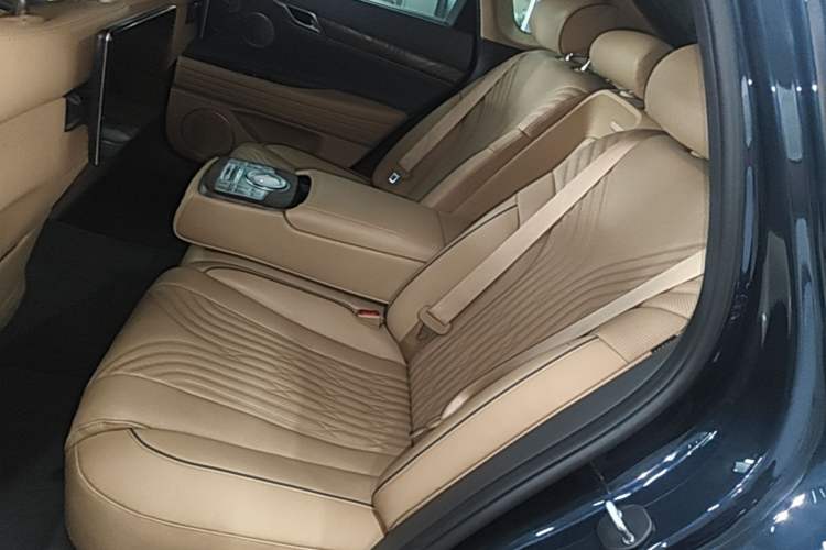 Used Genesis G80 2021 2.5T Rear-Drive Flagship Edition Left Rear Seat