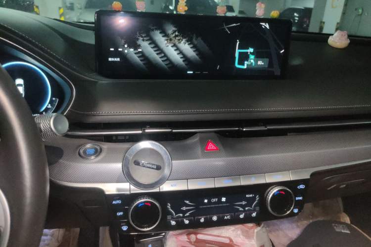 Used Genesis G80 2021 2.5T Rear-Drive Luxury Edition Audio And AC Panel