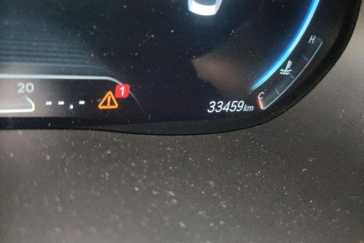 Used Genesis G80 2021 2.5T Rear-Drive Luxury Edition Odometer Close Up