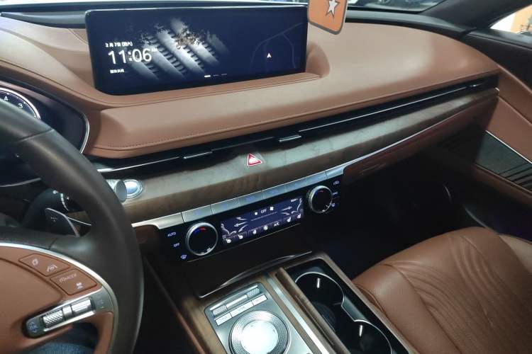 Used Genesis G80 2021 2.5T Rear-Drive Flagship Edition Audio And AC Panel