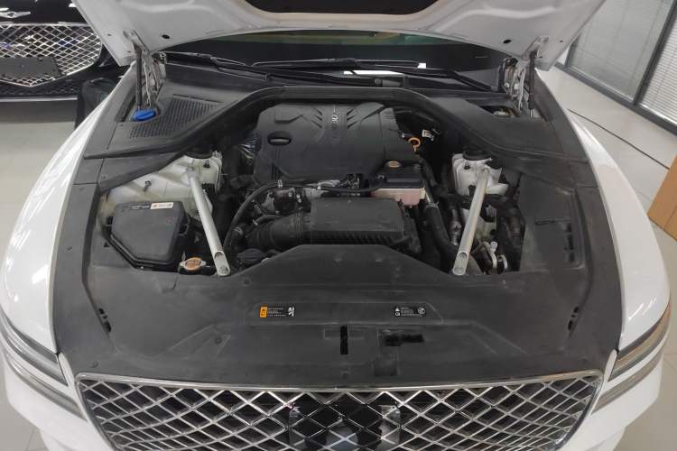Used Genesis G80 2021 2.5T Rear-Drive Flagship Edition Engine Bay