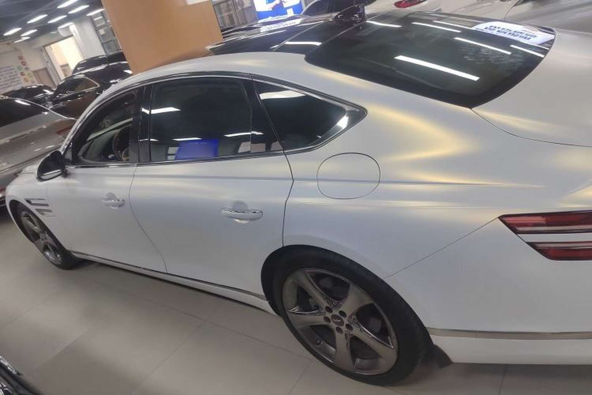 Used Genesis G80 2021 2.5T Rear-Drive Flagship Edition Left Side