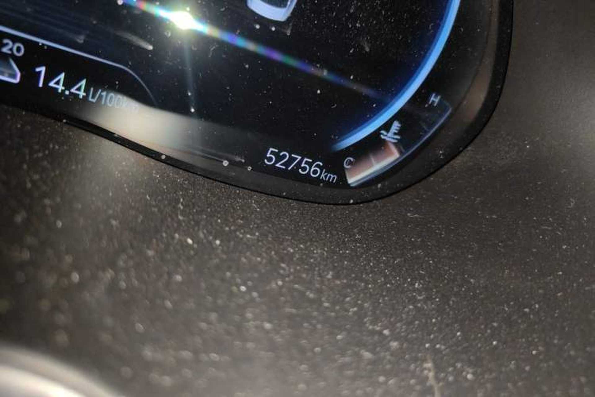 Used Genesis G80 2021 2.5T Four-Wheel Drive Flagship Edition Odometer Close Up