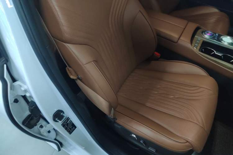 Used Genesis G80 2021 2.5T Rear-Drive Flagship Edition Right Front Seat