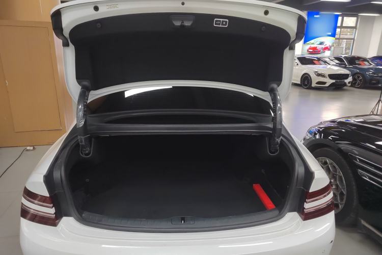 Used Genesis G80 2021 2.5T Rear-Drive Flagship Edition Trunk