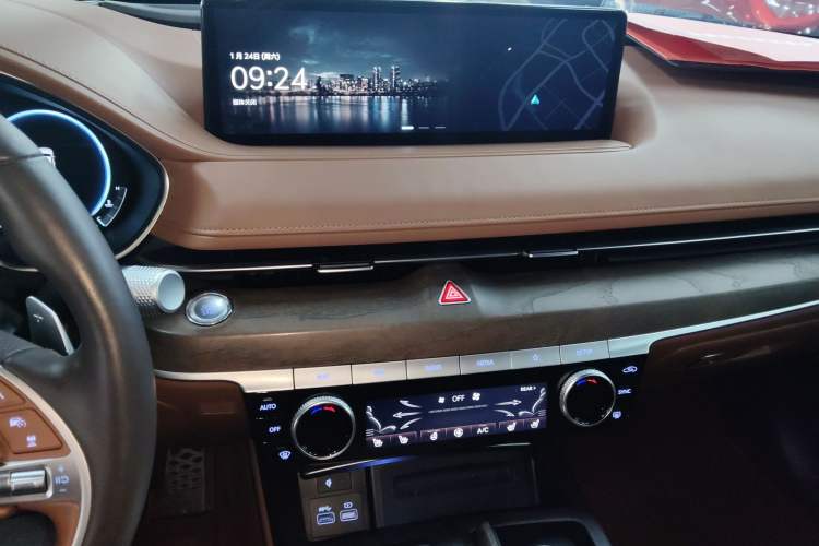 Used Genesis G80 2023 2.5T Four-Wheel-Drive Flagship Edition Audio And AC Panel