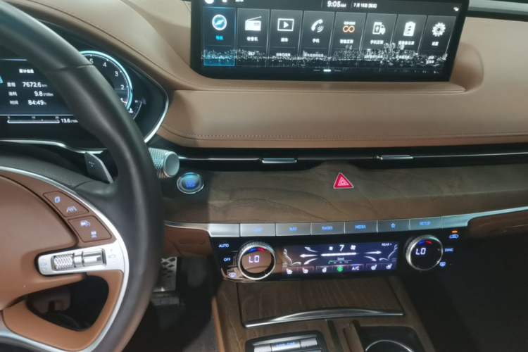 Used Genesis G80 2023 2.5T Rear-Drive Flagship Edition Audio And AC Panel
