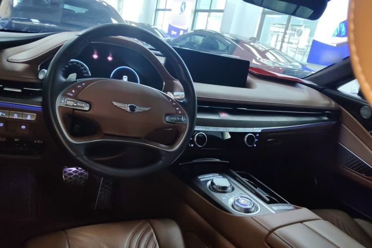 Used Genesis G80 2023 2.5T Four-Wheel-Drive Flagship Edition Center Console