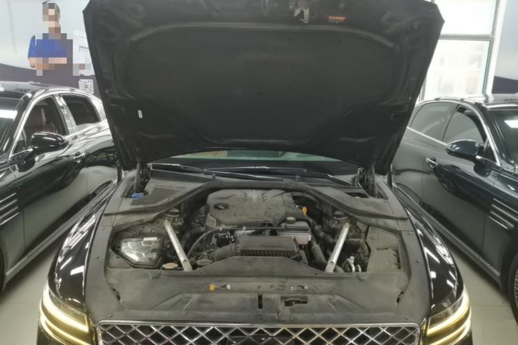 Used Genesis G80 2023 2.5T Rear-Drive Flagship Edition Engine Bay