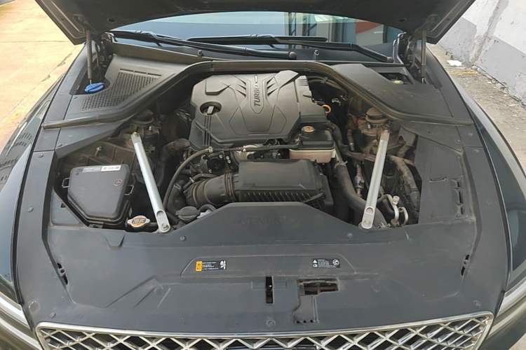 Used Genesis G80 2023 2.5T Four-Wheel-Drive Flagship Edition Engine Bay