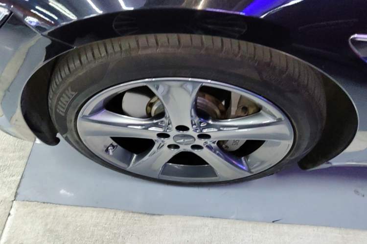 Used Genesis G80 2023 2.5T Rear-Drive Flagship Edition Left Front Wheel Hub