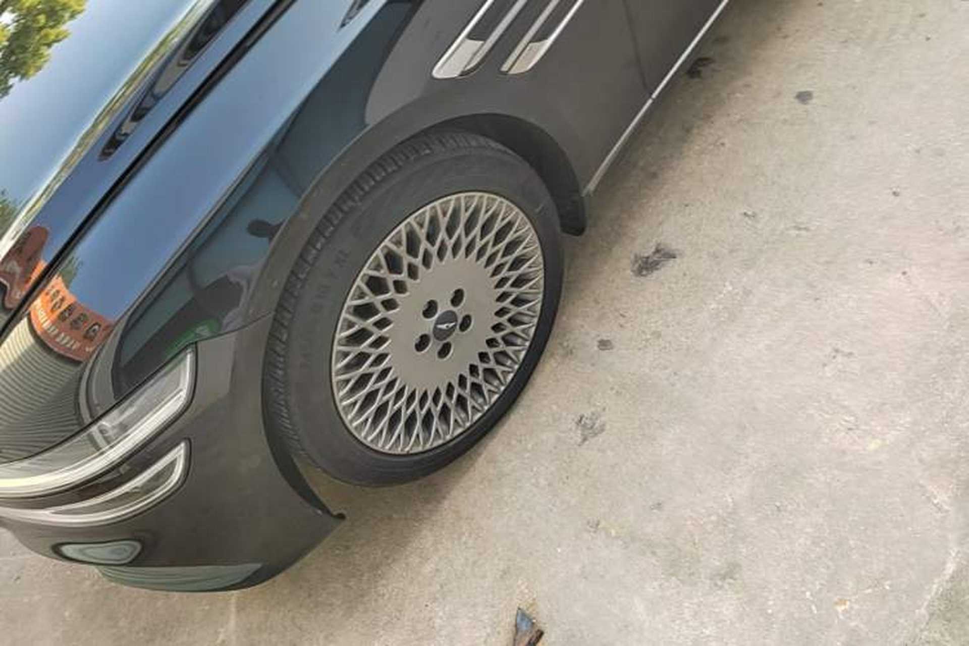 Used Genesis G80 2023 2.5T Four-Wheel-Drive Flagship Edition Left Front Wheel Hub