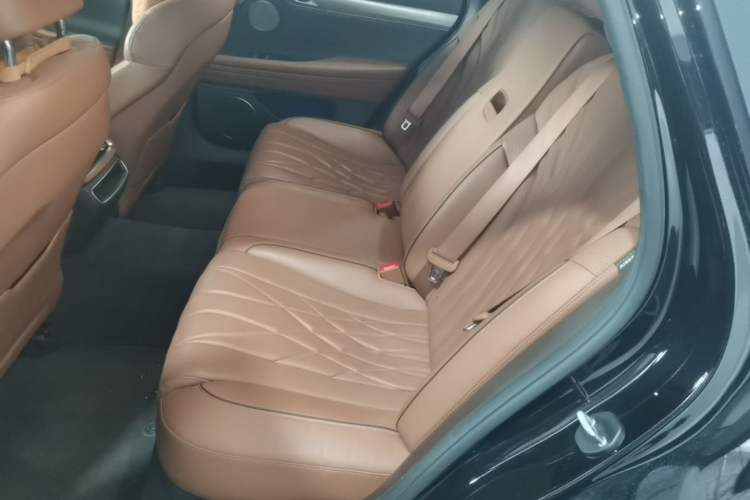 Used Genesis G80 2023 2.5T Four-Wheel Drive Luxury Edition Left Rear Seat
