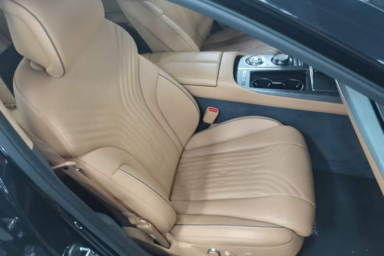 Used Genesis G80 2023 2.5T Rear-Drive Flagship Edition Right Front Seat