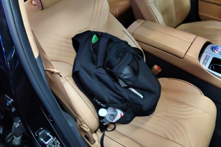 Used Genesis G80 2023 2.5T Rear-Drive Flagship Edition Right Front Seat