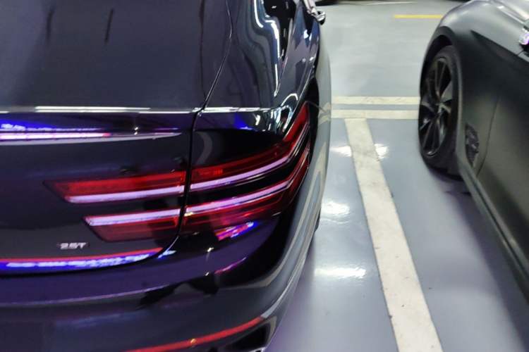 Used Genesis G80 2023 2.5T Rear-Drive Flagship Edition Right Rear Taillight