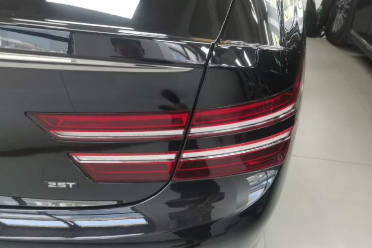 Used Genesis G80 2023 2.5T Rear-Drive Flagship Edition Right Rear Taillight