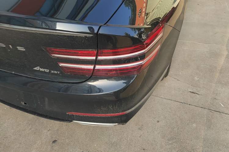 Used Genesis G80 2023 2.5T Four-Wheel-Drive Flagship Edition Right Rear Taillight