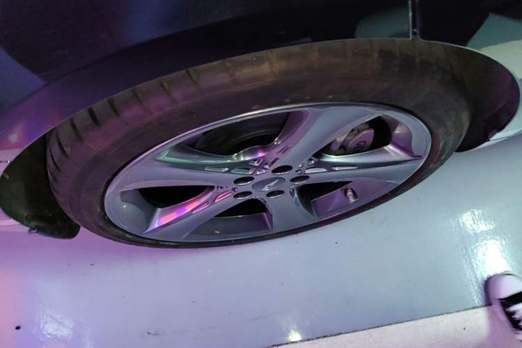 Used Genesis G80 2023 2.5T Rear-Drive Flagship Edition Right Rear Wheel Hub