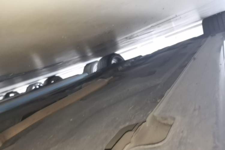 Used Genesis G80 2023 2.5T Rear-Drive Flagship Edition Right Side Sill