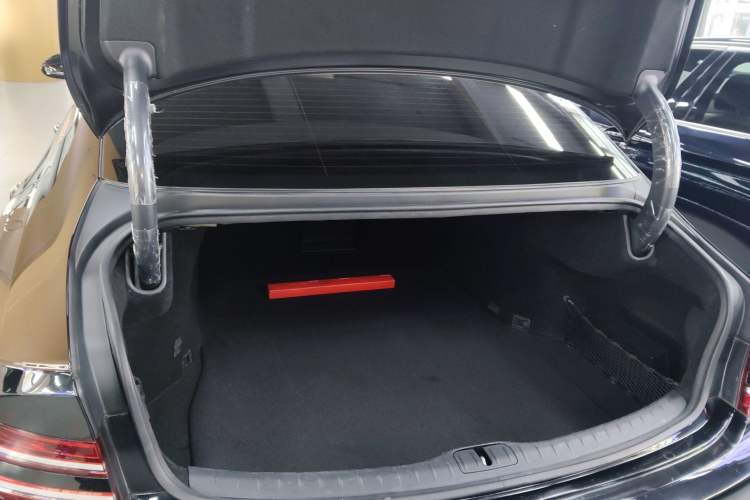 Used Genesis G80 2023 2.5T Four-Wheel-Drive Flagship Edition Trunk