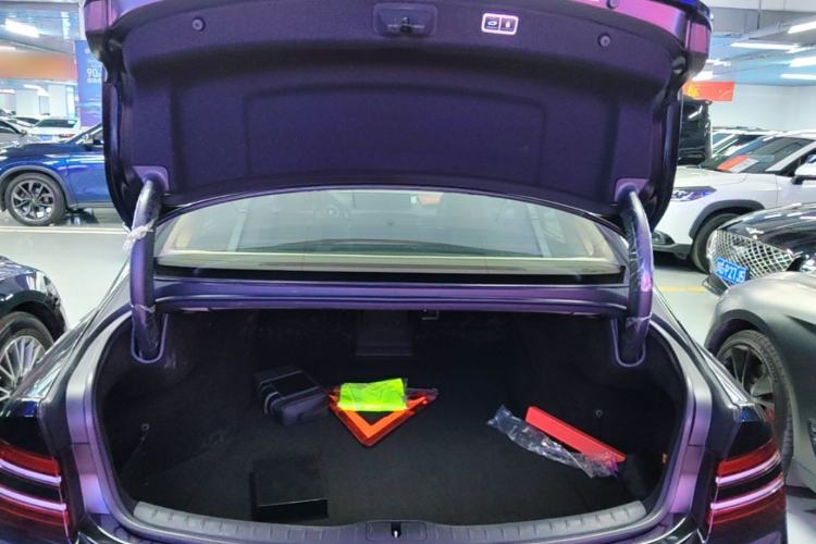 Used Genesis G80 2023 2.5T Rear-Drive Flagship Edition Trunk