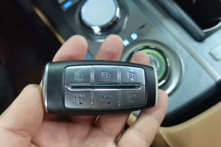Used Genesis G80 2023 2.5T Rear-Drive Flagship Edition Vehicle Key