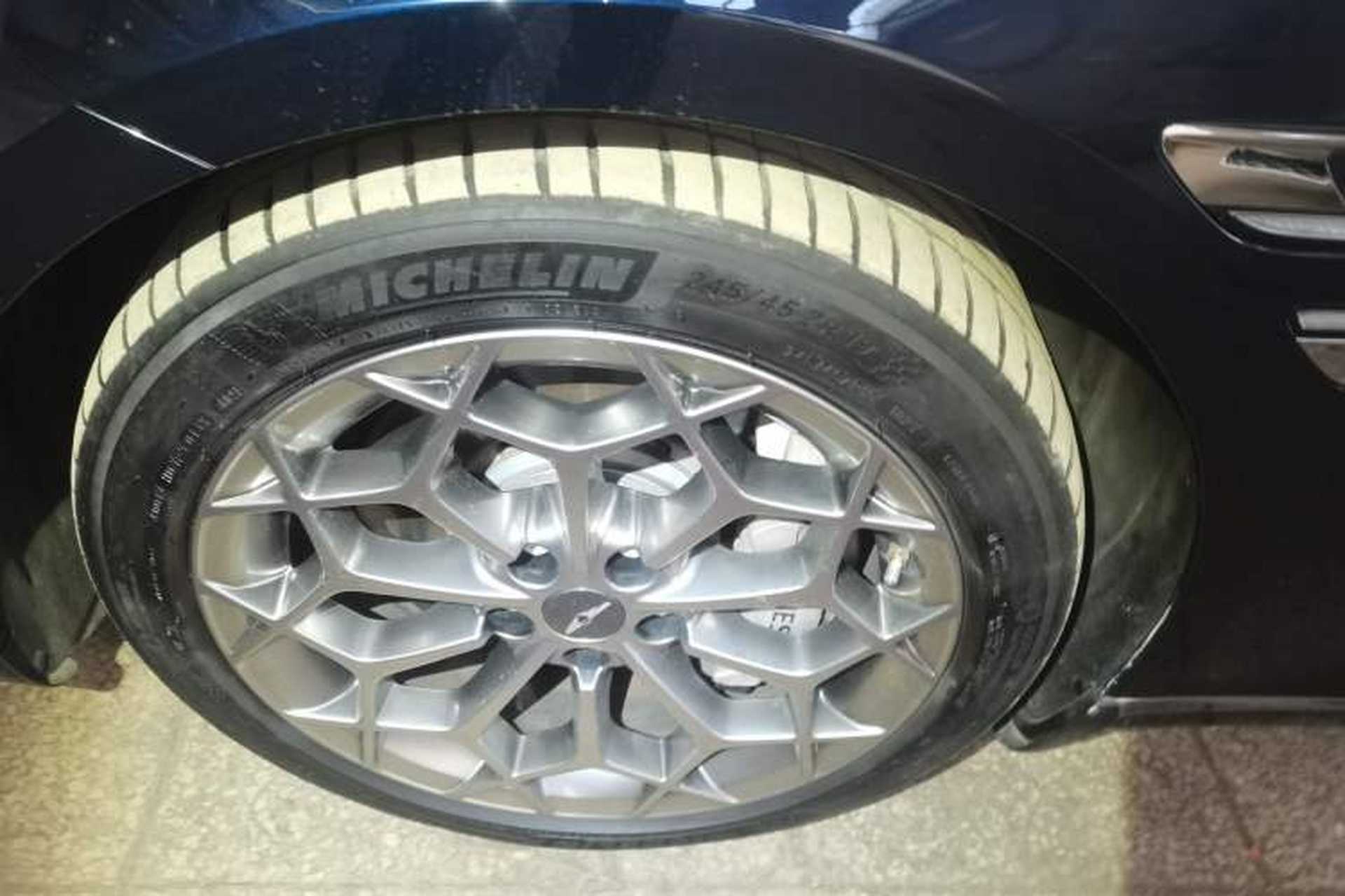 Used Genesis G80 2023 2.5T Rear-Drive Flagship Edition Left Front Wheel Hub