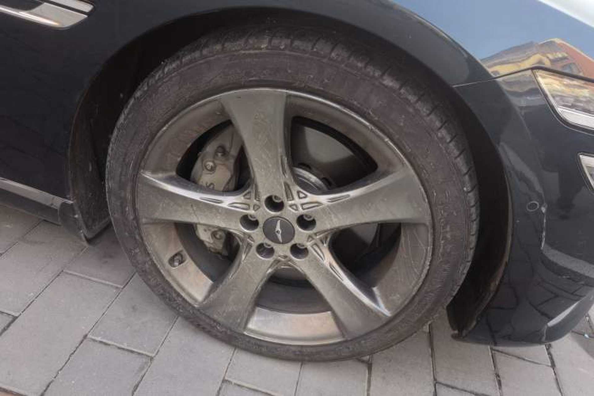 Used Genesis G80 2023 2.5T Four-Wheel-Drive Flagship Edition Right Front Wheel Hub