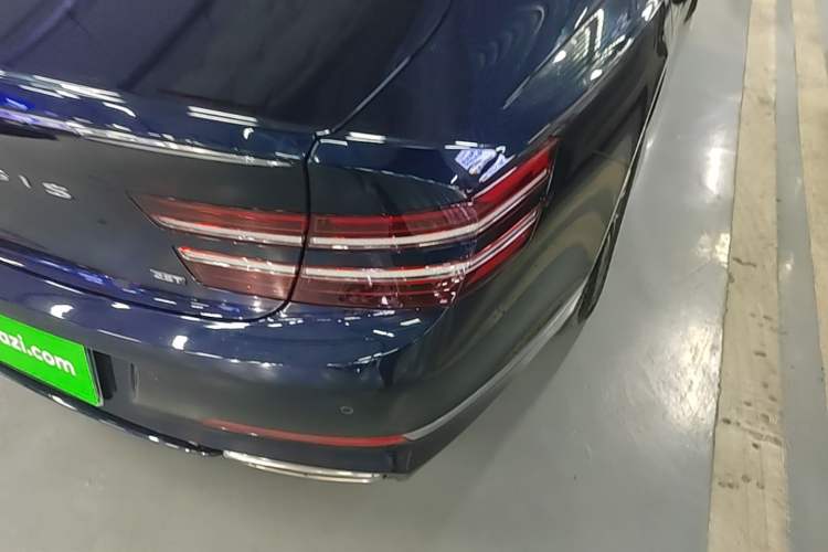 Used Genesis G80 2023 2.5T Rear-Drive Luxury Edition Right Rear Taillight