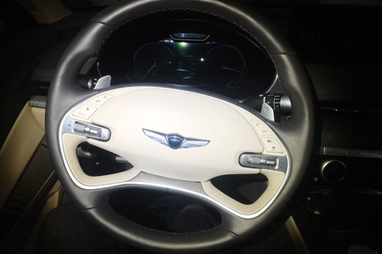 Used Genesis G80 2023 2.5T Rear-Drive Flagship Edition Steering Wheel