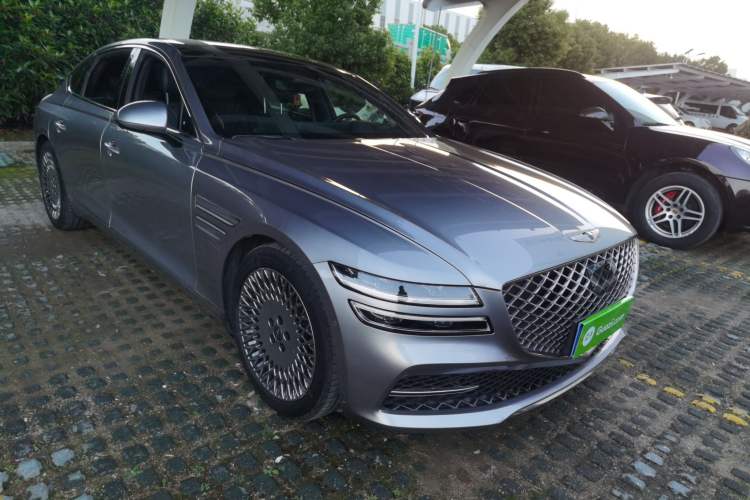 Used Genesis G80 2023 2.5T Four-Wheel-Drive Flagship Edition Front Right 45 Deg